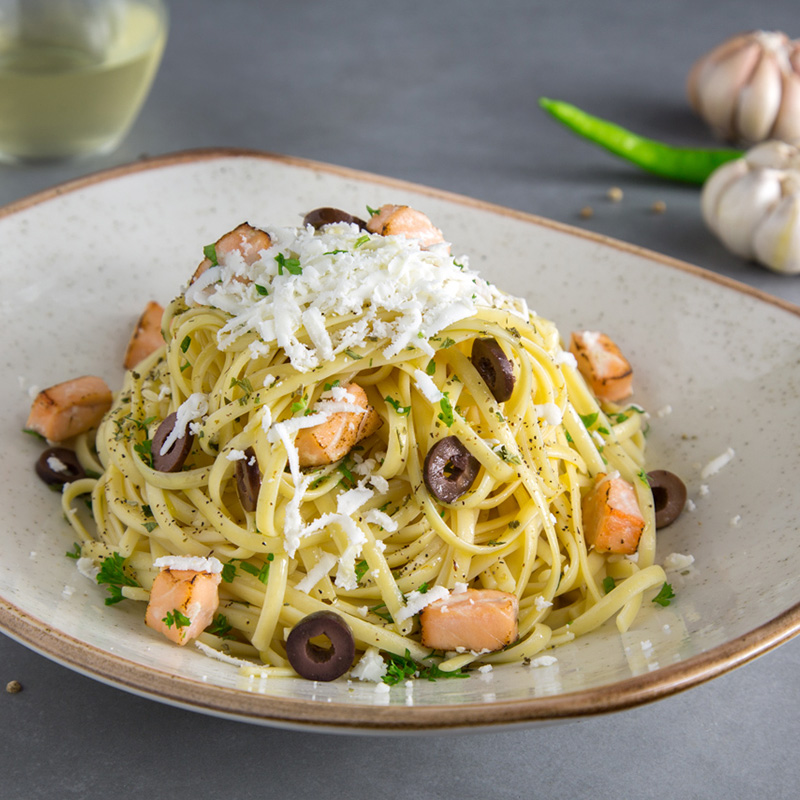 Linguini_Queso_Feta_Salmon_Aroma