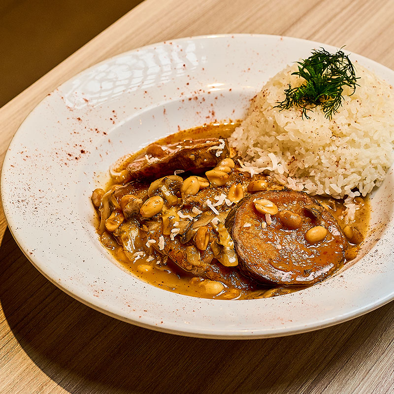 Restaurante_Aroma_Gourmet_Corvina_Salsa_Coco_Picante