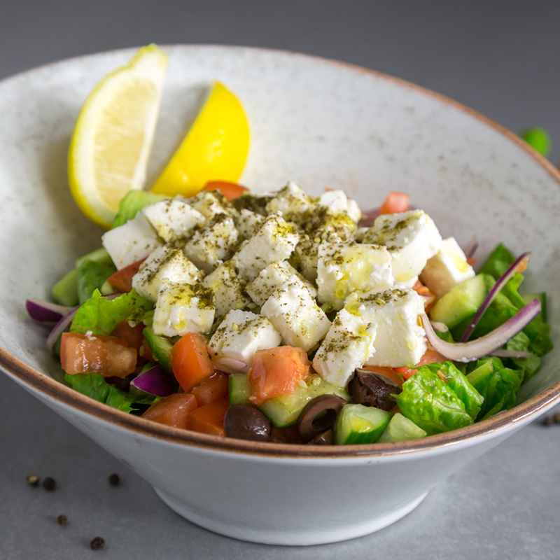 Menu_Desayuno_Ensalada_Griega_Aroma_Gourmet_AF